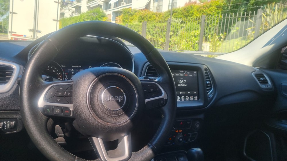 Jeep Compass  Longitude Plus — foto 9